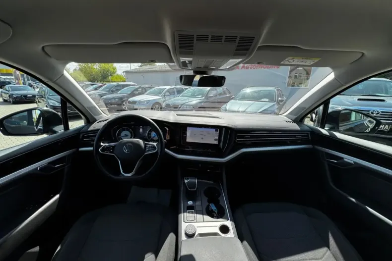 Volkswagen Touareg din 2021 cu 67.990 km - oferta VOL146294 - foto 11