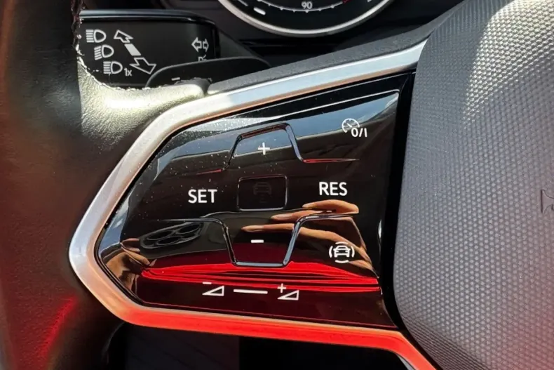 Volkswagen Touareg din 2021 cu 67.990 km - oferta VOL146294 - foto 13