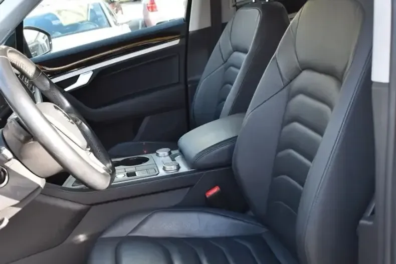 Volkswagen Touareg din 2020 cu 100.000 km - oferta VOL146307 - foto 19