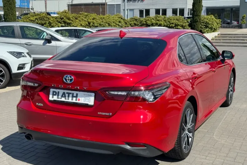 Toyota Camry din 2021 cu 86.695 km - oferta TOY146340 - foto 4