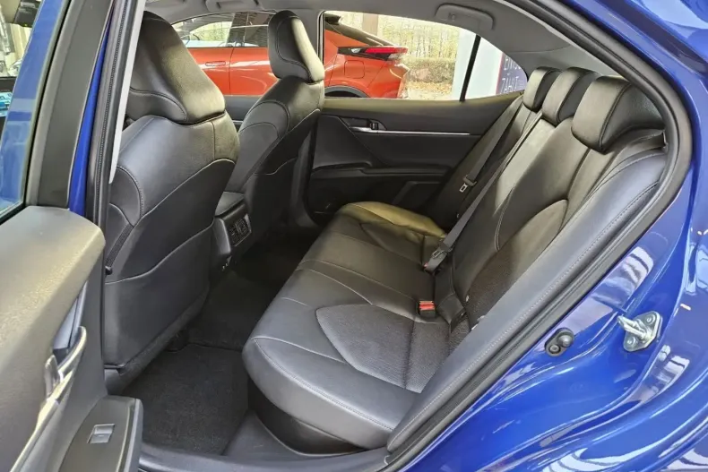 Toyota Camry din 2022 cu 38.660 km - oferta TOY146341 - foto 7