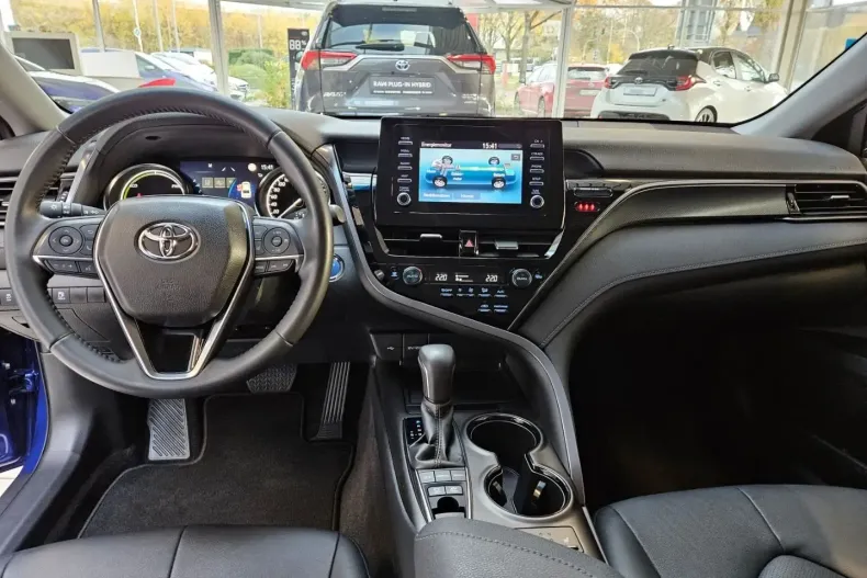 Toyota Camry din 2022 cu 38.660 km - oferta TOY146341 - foto 8
