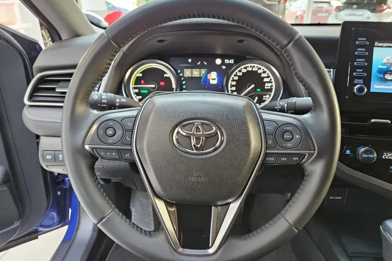 Toyota Camry din 2022 cu 38.660 km - oferta TOY146341 - foto 10