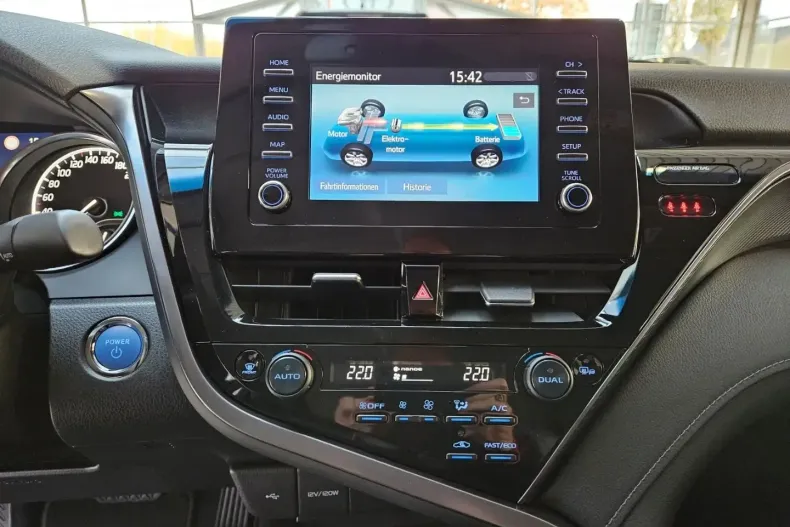 Toyota Camry din 2022 cu 38.660 km - oferta TOY146341 - foto 11