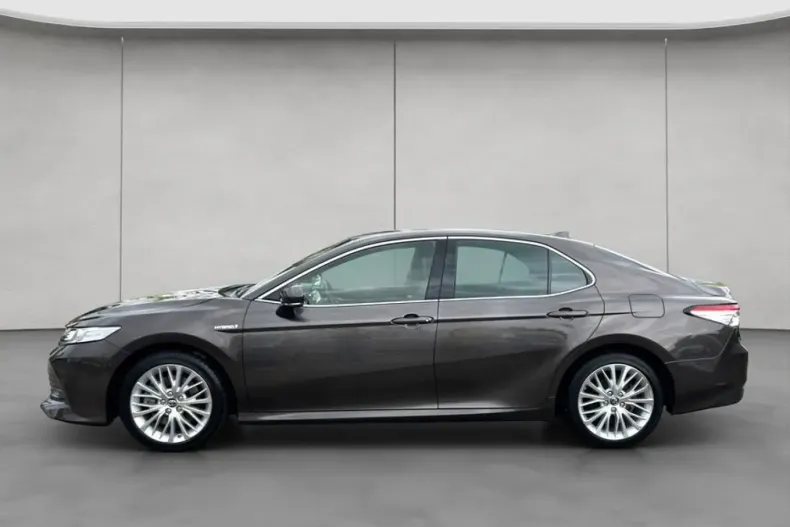 Toyota Camry din 2020 cu 80.510 km - oferta TOY146342 - foto 2