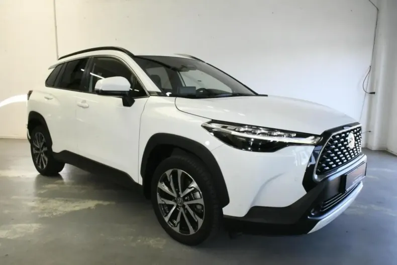 Toyota Corolla Cross din 2022 cu 25.700 km - oferta TOY146343 - foto 4