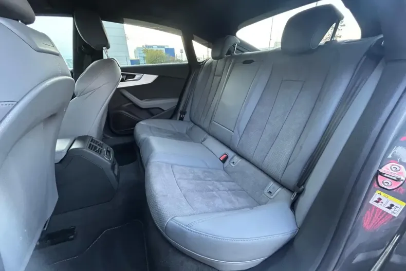 Audi A5 din 2021 cu 75.468 km - oferta AUD146345 - foto 17