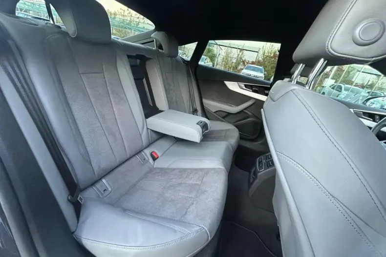 Audi A5 din 2021 cu 75.468 km - oferta AUD146345 - foto 19