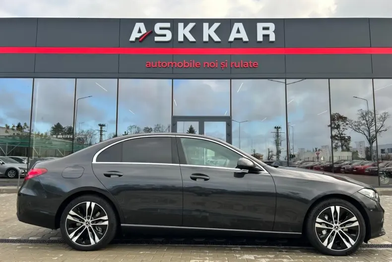 Mercedes-Benz C 30 AMG din 2024 cu 5.988 km - oferta MER146349 - foto 5