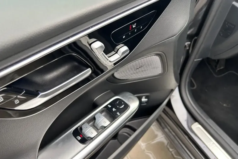 Mercedes-Benz C 30 AMG din 2024 cu 5.988 km - oferta MER146349 - foto 16