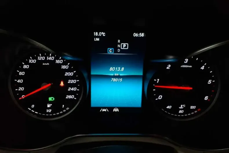 Mercedes-Benz GLC 300 din 2021 cu 78.014 km - oferta MER146356 - foto 14