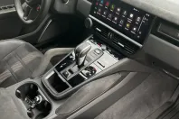 Porsche Cayenne din 2023 cu 16.125 km - oferta POR146359 - foto 19