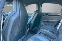 Porsche Cayenne din 2023 cu 16.125 km - oferta POR146359 - foto 25