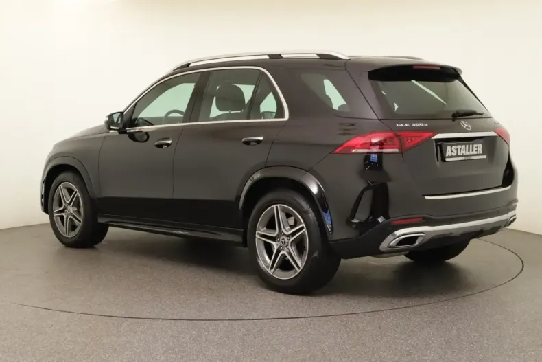 Mercedes-Benz GLE 300 din 2024 cu 29.300 km - oferta MER146362 - foto 2