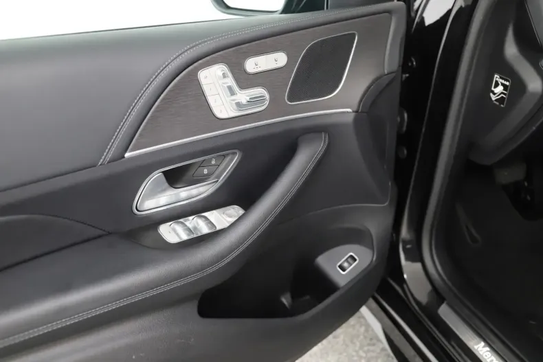 Mercedes-Benz GLE 300 din 2024 cu 29.300 km - oferta MER146362 - foto 5