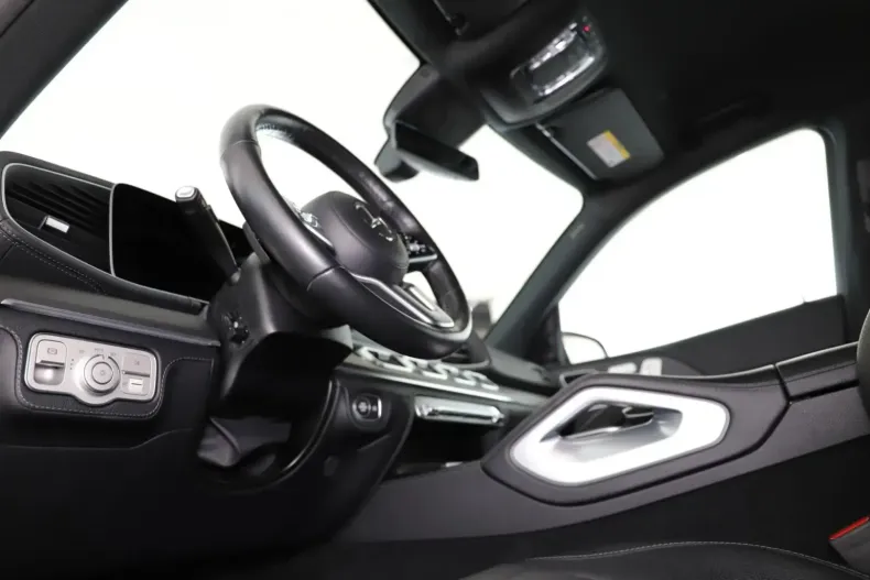 Mercedes-Benz GLE 300 din 2024 cu 29.300 km - oferta MER146362 - foto 7