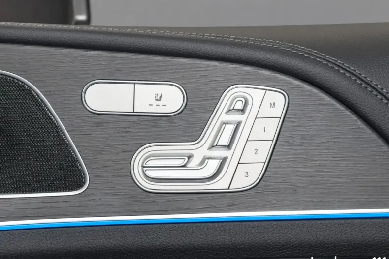 Mercedes-Benz GLE 300 din 2024 cu 13.946 km - oferta MER146363 - foto 11