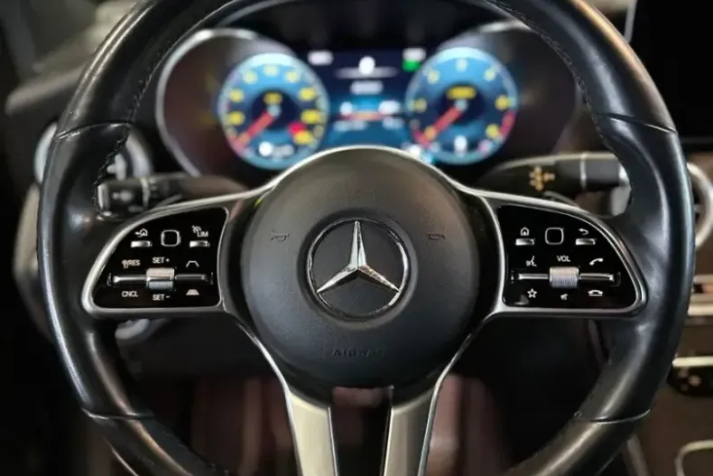 Mercedes-Benz GLC 300 din 2020 cu 88.577 km - oferta MER146369 - foto 9