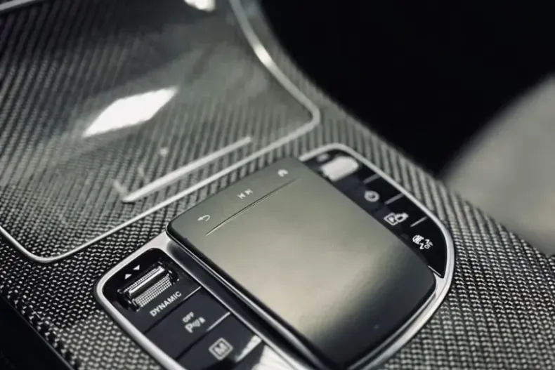 Mercedes-Benz GLC 300 din 2020 cu 88.577 km - oferta MER146369 - foto 11