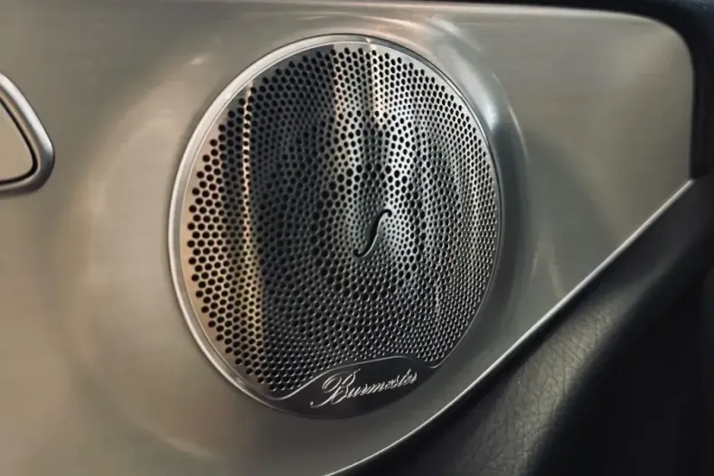 Mercedes-Benz GLC 300 din 2020 cu 88.577 km - oferta MER146369 - foto 13