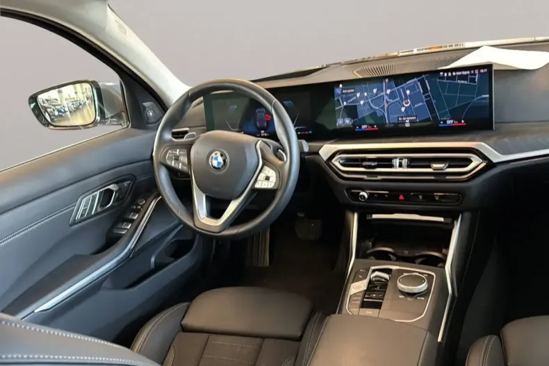 BMW 330 din 2023 cu 57.118 km - oferta BMW146379 - foto 14