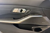 BMW 330 din 2023 cu 57.118 km - oferta BMW146379 - foto 17