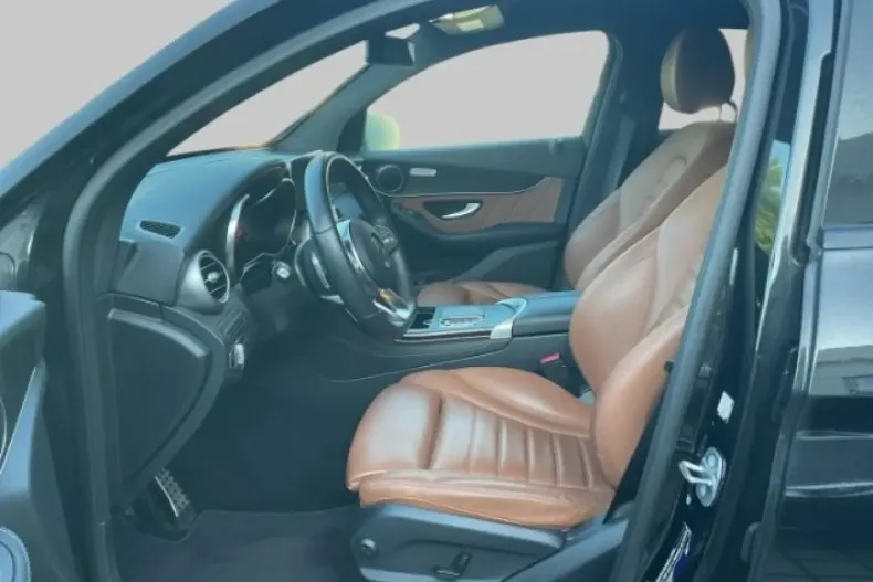 Mercedes-Benz GLC 300 din 2020 cu 105.022 km - oferta MER146380 - foto 8