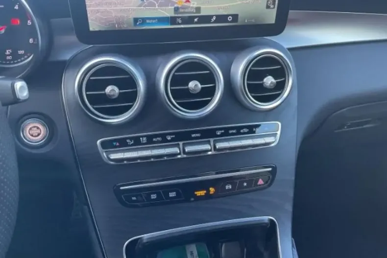 Mercedes-Benz GLC 300 din 2020 cu 105.022 km - oferta MER146380 - foto 11