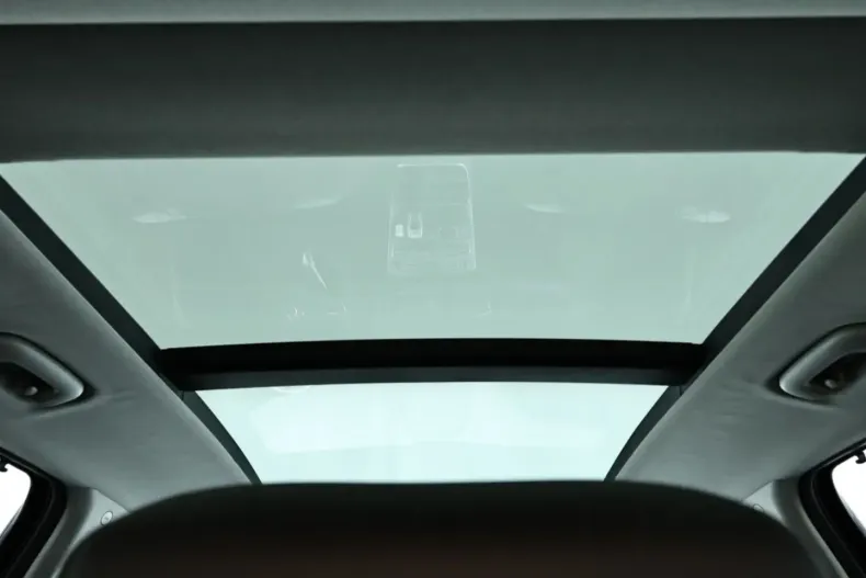 Hyundai SANTA FE din 2022 cu 83.187 km - oferta HYU146381 - foto 16