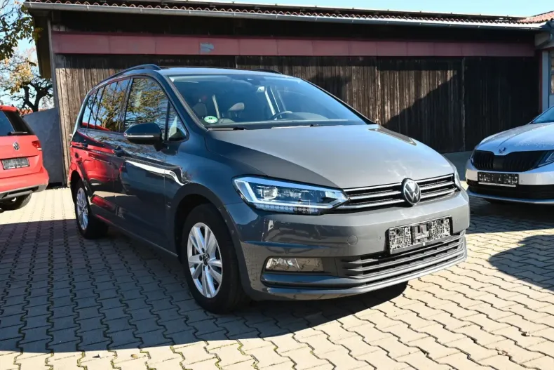 Volkswagen Touran din 2022 cu 59.800 km - oferta VOL146382 - foto 3