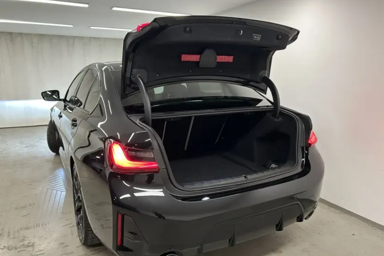 BMW 330 din 2025 cu 11.004 km - oferta BMW146391 - foto 11