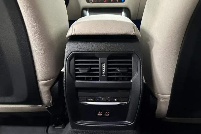 BMW 330 din 2025 cu 11.004 km - oferta BMW146391 - foto 15