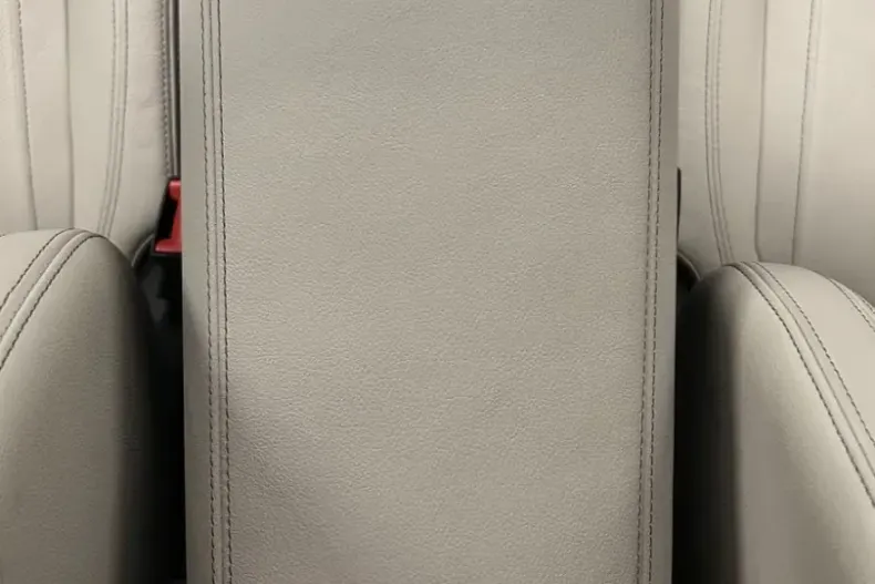 BMW 330 din 2025 cu 11.004 km - oferta BMW146391 - foto 16