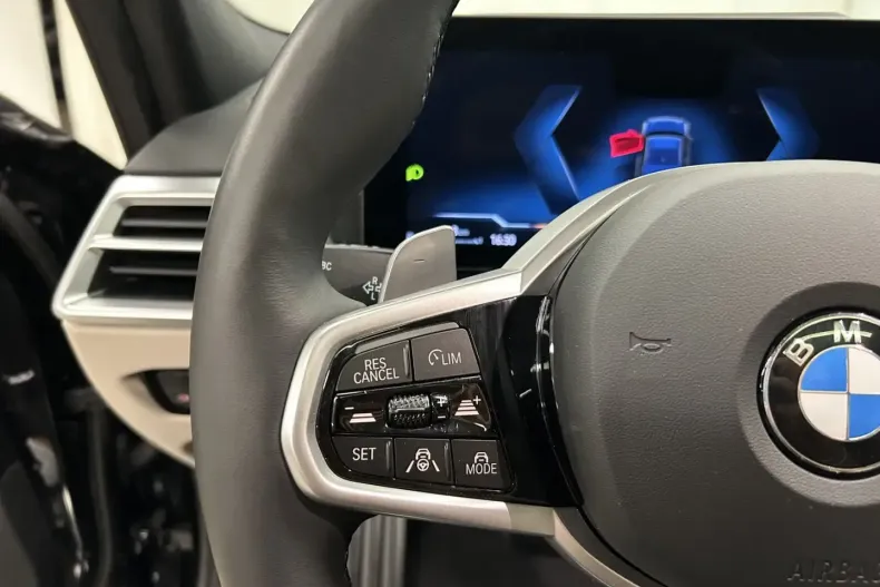 BMW 330 din 2025 cu 11.004 km - oferta BMW146391 - foto 23