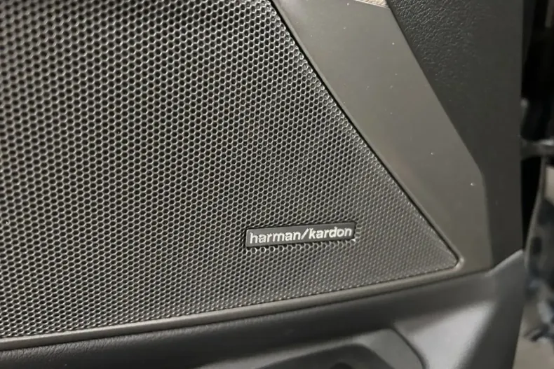 BMW 330 din 2025 cu 11.004 km - oferta BMW146391 - foto 30