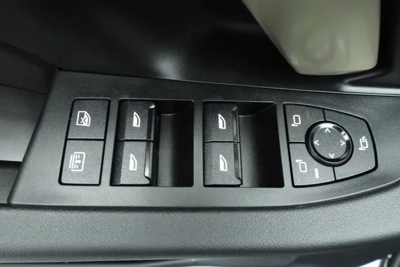 BMW 530 din 2025 cu 13.000 km - oferta BMW146392 - foto 31