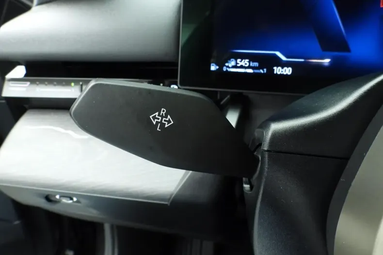 BMW 530 din 2025 cu 13.000 km - oferta BMW146392 - foto 35