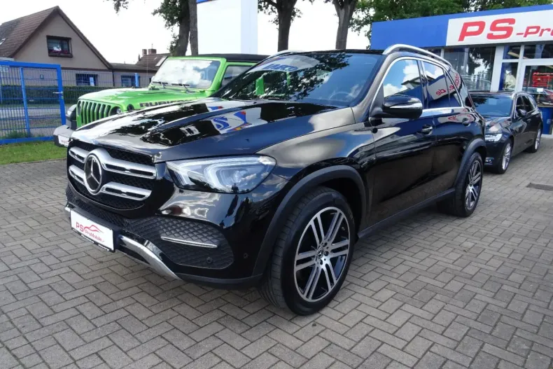 Mercedes-Benz GLE 300 din 2022 cu 99.970 km - oferta MER146393 - foto 1