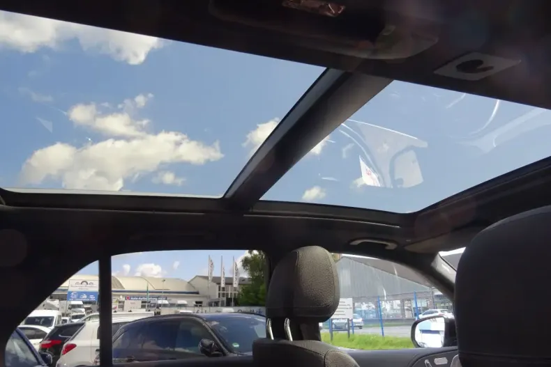 Mercedes-Benz GLE 300 din 2022 cu 99.970 km - oferta MER146393 - foto 13