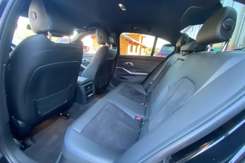 BMW 330 din 2022 cu 29.753 km - oferta BMW146399 - foto 13