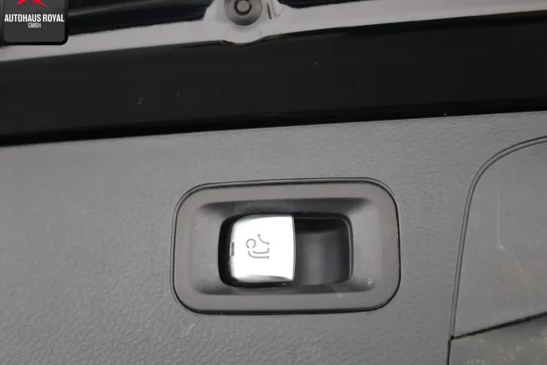 Mercedes-Benz GLC 200 din 2022 cu 66.183 km - oferta MER146401 - foto 24