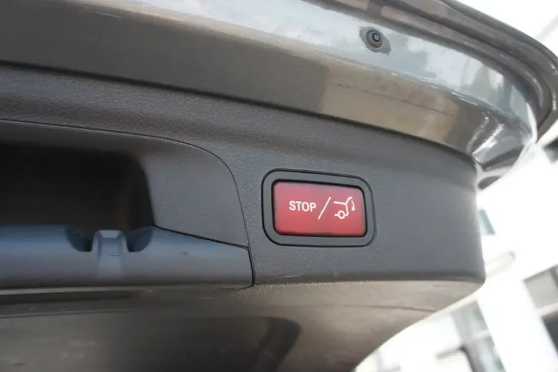 Mercedes-Benz GLE 300 din 2022 cu 100.000 km - oferta MER146407 - foto 7