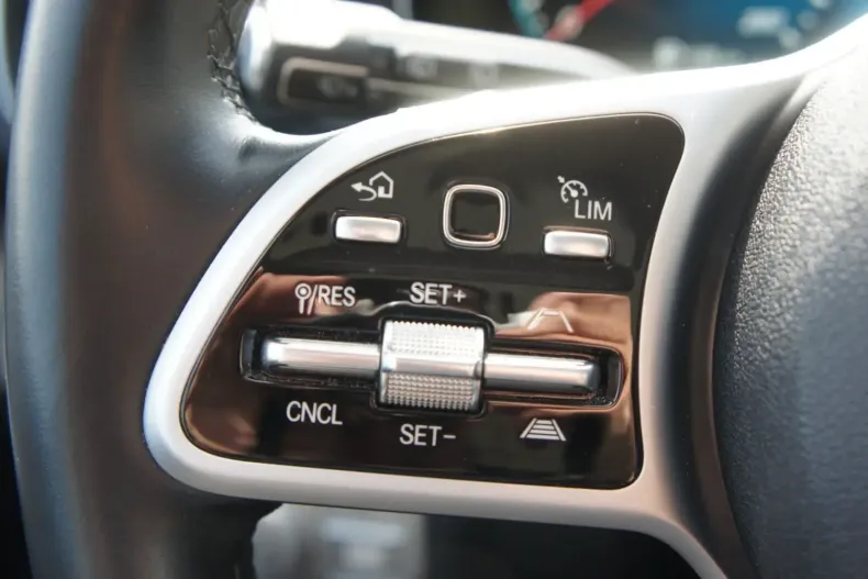 Mercedes-Benz GLE 300 din 2022 cu 100.000 km - oferta MER146407 - foto 31