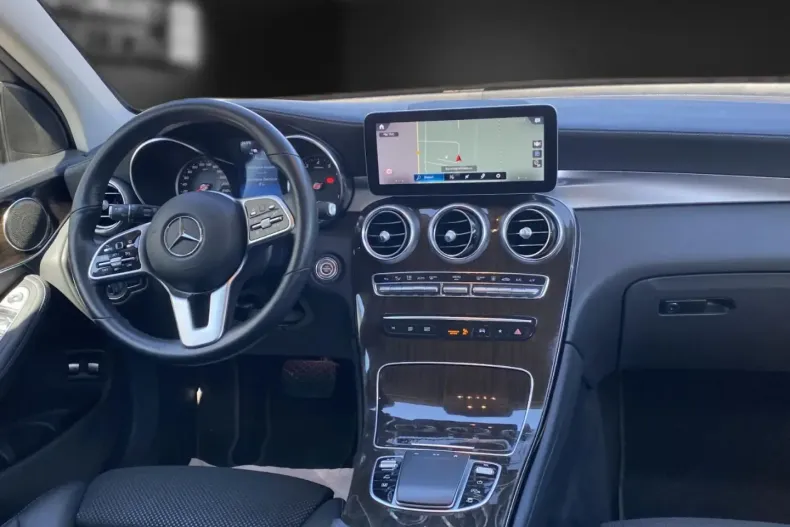 Mercedes-Benz GLC 300 din 2022 cu 77.900 km - oferta MER146414 - foto 12