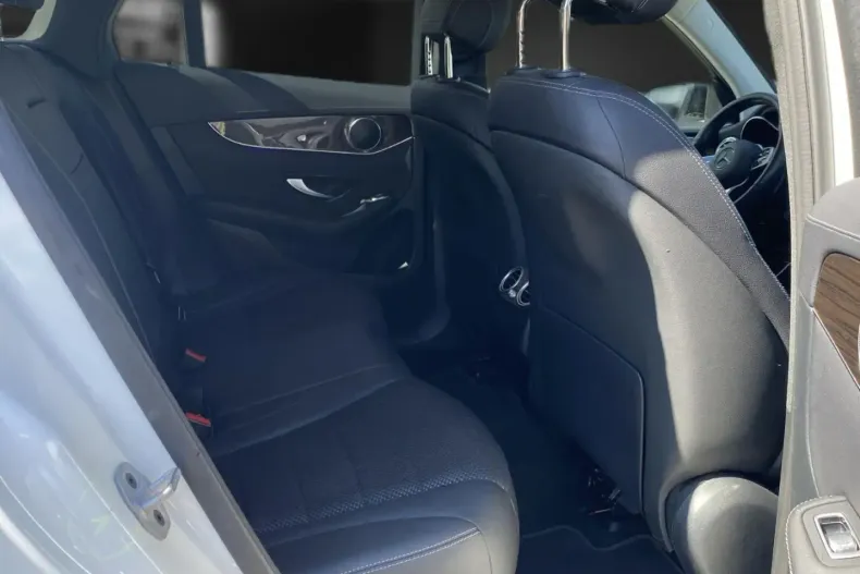 Mercedes-Benz GLC 300 din 2022 cu 77.900 km - oferta MER146414 - foto 16