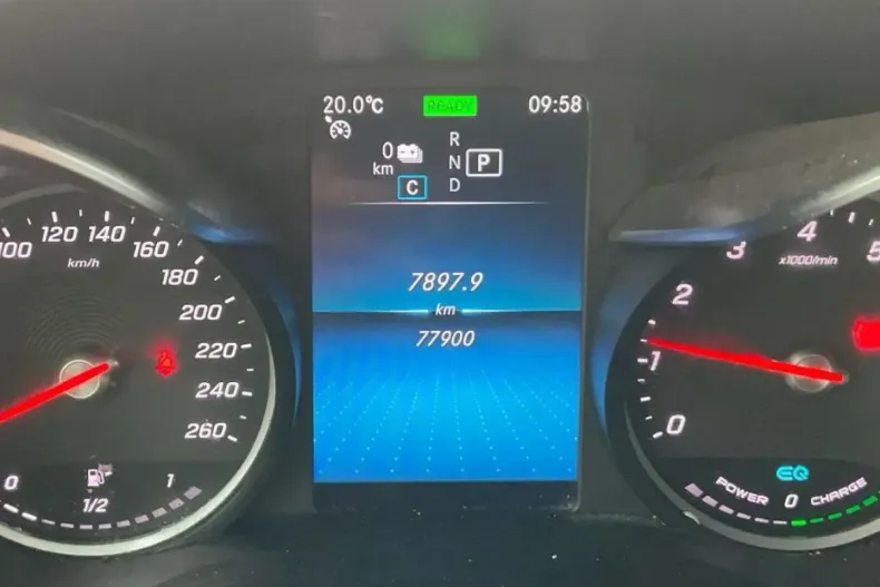 Mercedes-Benz GLC 300 din 2022 cu 77.900 km - oferta MER146414 - foto 23