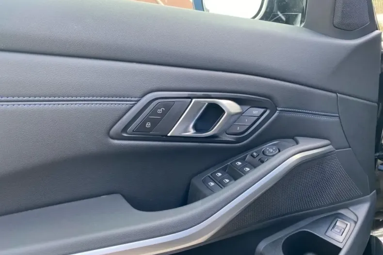 BMW 320 din 2024 cu 18.200 km - oferta BMW146421 - foto 13