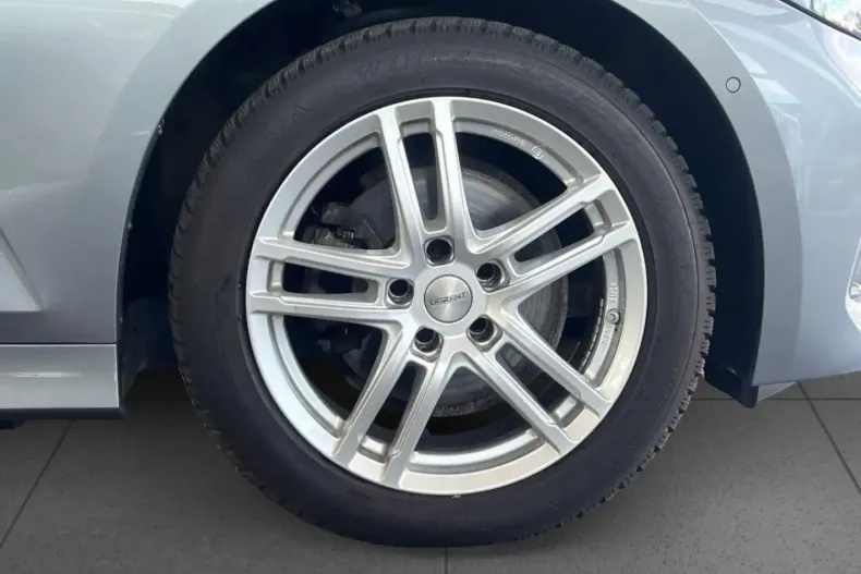 BMW 320 din 2023 cu 45.229 km - oferta BMW146425 - foto 17