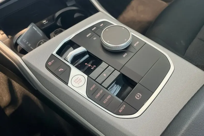 BMW 320 din 2023 cu 45.229 km - oferta BMW146425 - foto 19