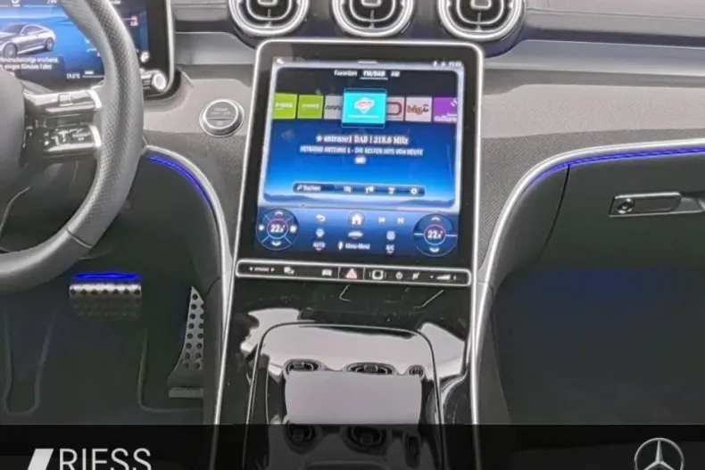 Mercedes-Benz CLE 200 din 2024 cu 23.270 km - oferta MER146445 - foto 9